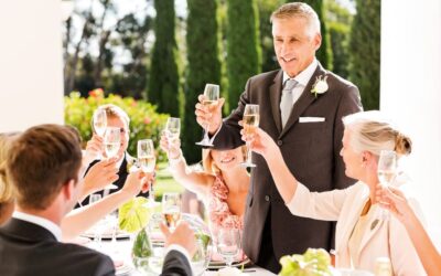How To Write A Wedding Toast: 6 Essential Tips