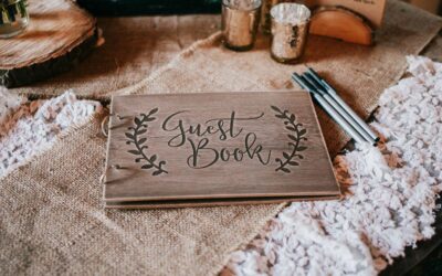 6 Interesting Wedding Guest Book Ideas