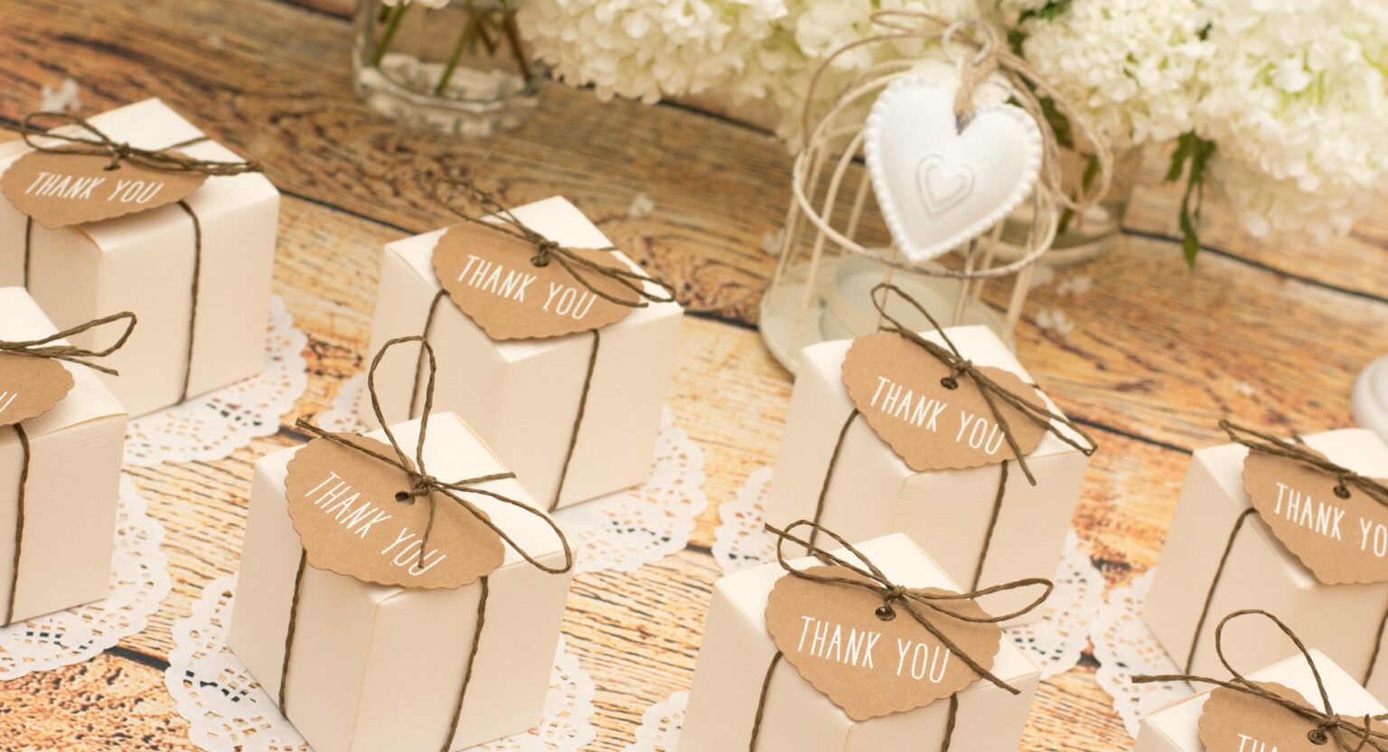Creative Wedding Gift Ideas for Guests to Cherish​